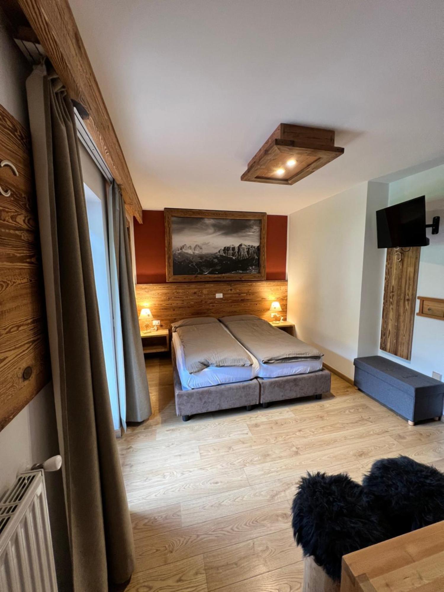 Garni Eden Bed And Breakfast Soraga Ngoại thất bức ảnh